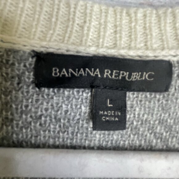 Banana Republic Women's Size L Camo Fuzzy Sweater Wool, Cotton, Mohair Blend - Picture 5 of 10